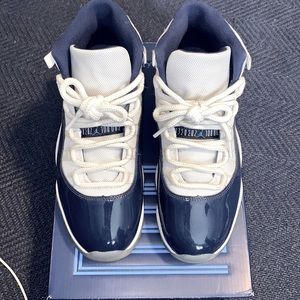 Jordan 11 UNC size 8